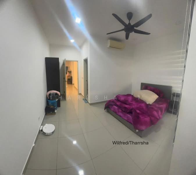 Kondominium untuk Disewa di Akoya Residence - Tharrsha. T - Bedroom - PropertyGuru.com.my