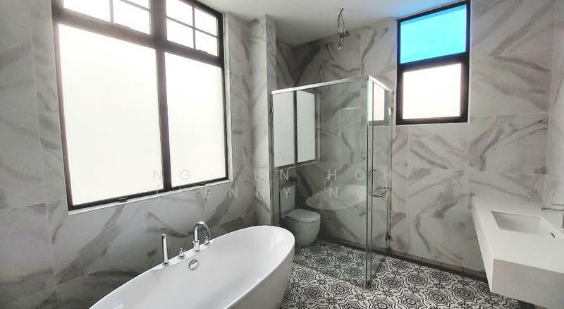 Semi-Detached House for Sale in Setia Eco Park (Setia Alam) - Ng Tun Hoh (Kenny Ng) - Bathroom - PropertyGuru.com.my