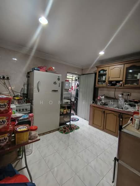 Rumah Teres 1.5 Tingkat untuk Dijual di Taman Bukit Maluri (Kepong) - Anthony Foong - Kitchen - PropertyGuru.com.my