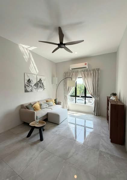 2-storey Terraced House for Sale in Taman Pasir Puteh (Ipoh) - Winny Chan - Living Room - PropertyGuru.com.my