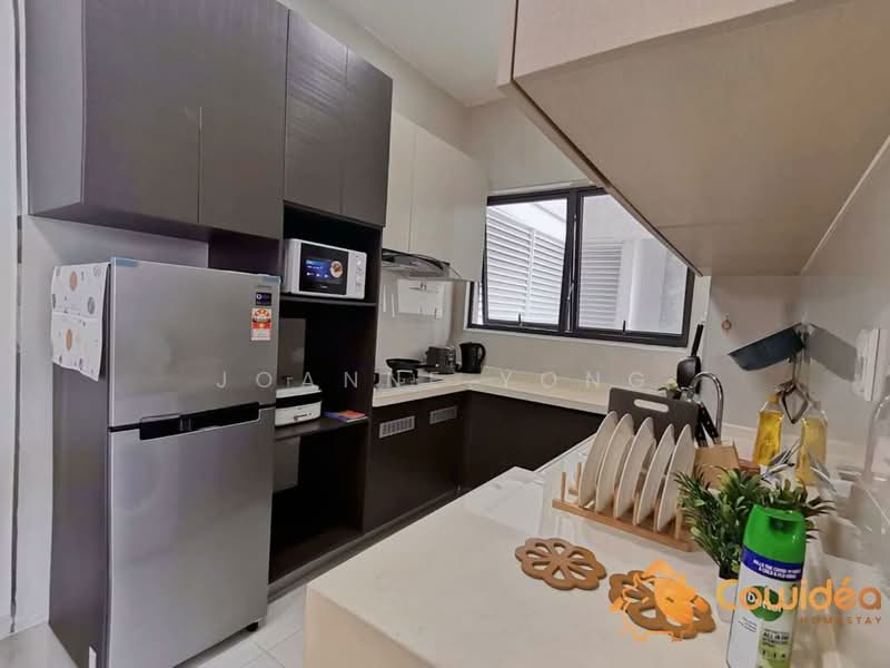 Kondominium untuk Dijual di Royal Strand @ Country Garden Danga Bay - JOANNE YONG - Kitchen - PropertyGuru.com.my