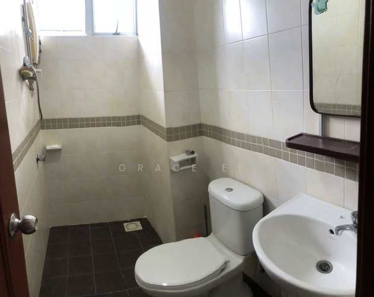 Servis Apartment untuk Disewa di E-Tiara - Grace Ee - Bathroom - PropertyGuru.com.my