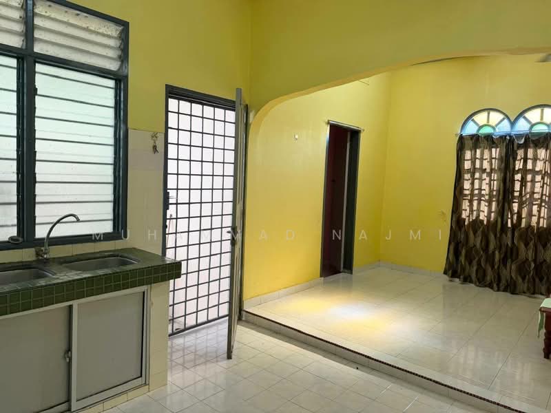 Semi-Detached House for Sale in Bandar Baru Kerteh (Kerteh) - Muhammad Najmi - Interior - PropertyGuru.com.my