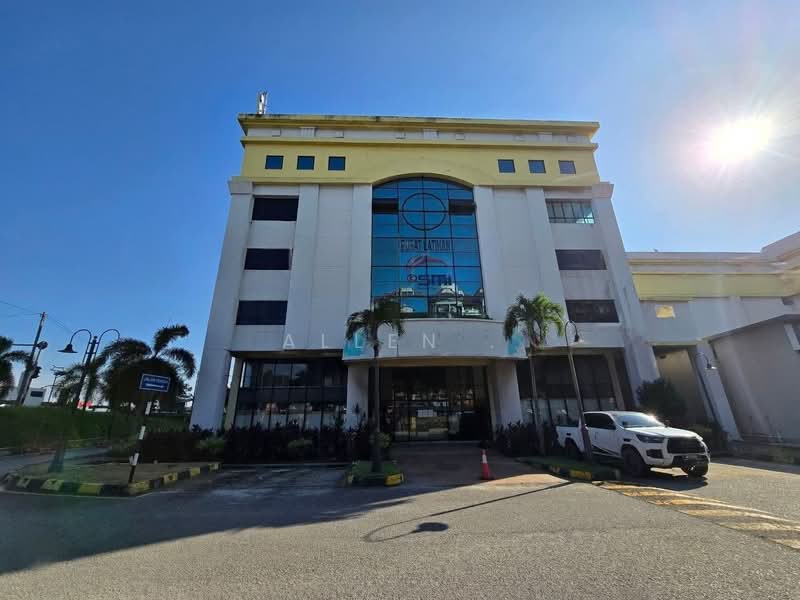 Kedai / Pejabat untuk Dijual di Seri Kembangan (Selangor) - Allen . - Exterior - PropertyGuru.com.my