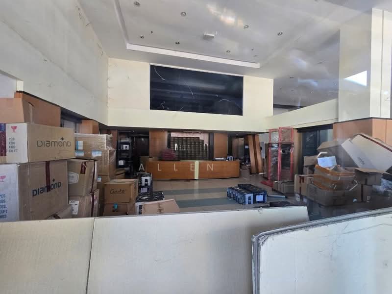 Kedai / Pejabat untuk Dijual di Seri Kembangan (Selangor) - Allen . - Lobby - PropertyGuru.com.my