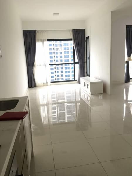 Servis Apartment untuk Disewa di Bayberry @ Tropicana Gardens - BARRY CHAN - Living Room - PropertyGuru.com.my
