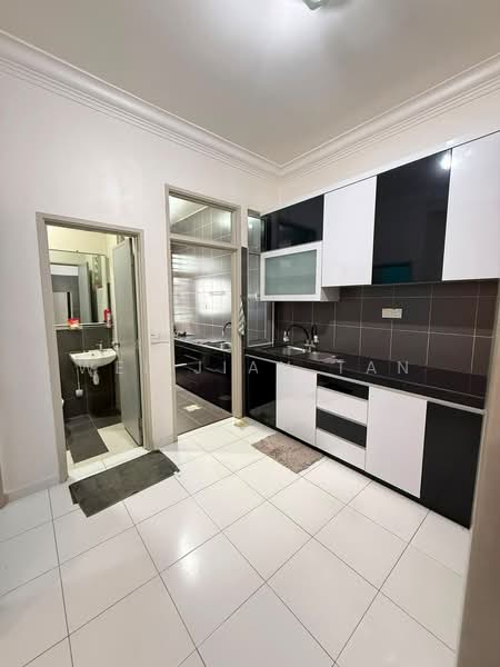 Rumah Teres 2 Tingkat untuk Dijual di Taman Setia Indah (Tebrau) - Wei Jian Tan - Kitchen - PropertyGuru.com.my