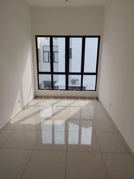 Rumah Berkembar untuk Dijual di Setia Ecohill (Semenyih) - Janie Lee - Bedroom - PropertyGuru.com.my