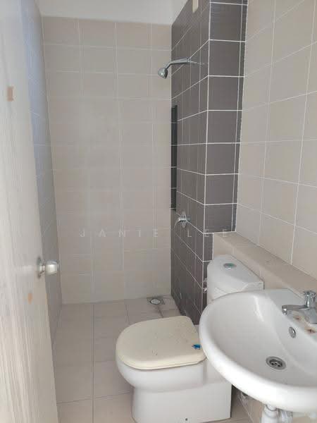 Rumah Berkembar untuk Dijual di Setia Ecohill (Semenyih) - Janie Lee - Bathroom - PropertyGuru.com.my