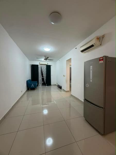 Apartment for Rent at Austin Suites (Permata Austin) - Pauline Ng - Living Room - PropertyGuru.com.my