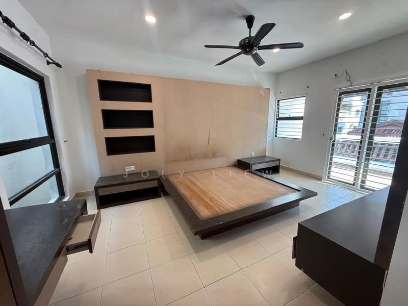 Rumah Teres 2.5-Tingkat untuk Dijual di Taman Bukit Prima (Cheras) - Joly Liew - PropertyGuru.com.my