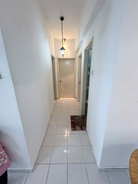 Kondominium untuk Dijual di Vista Millennium Condominium - Ivan Tan - Corridor - PropertyGuru.com.my