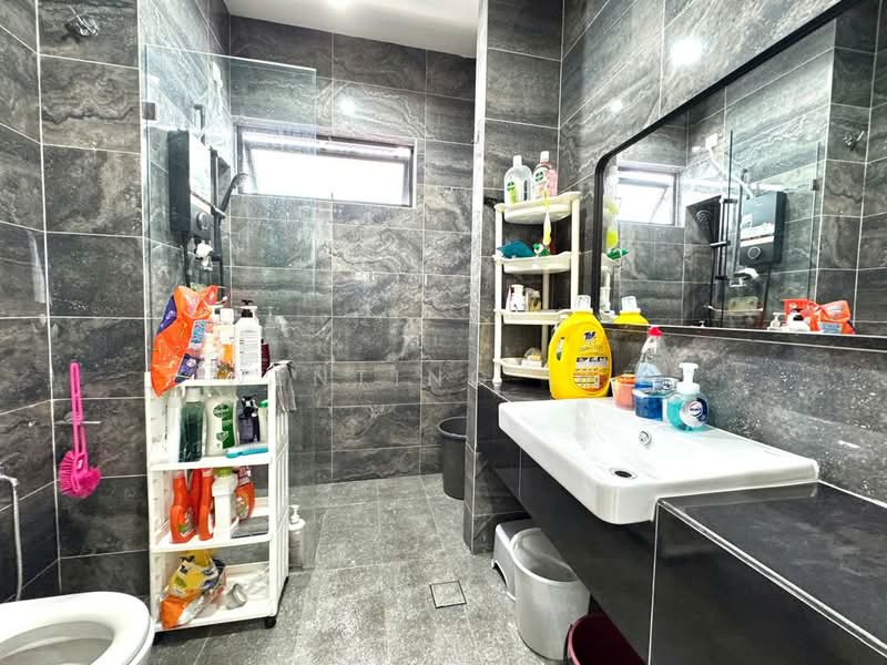 Cluster House for Sale in Johor Bahru (Johor) - Wenting Lee - Bathroom - PropertyGuru.com.my