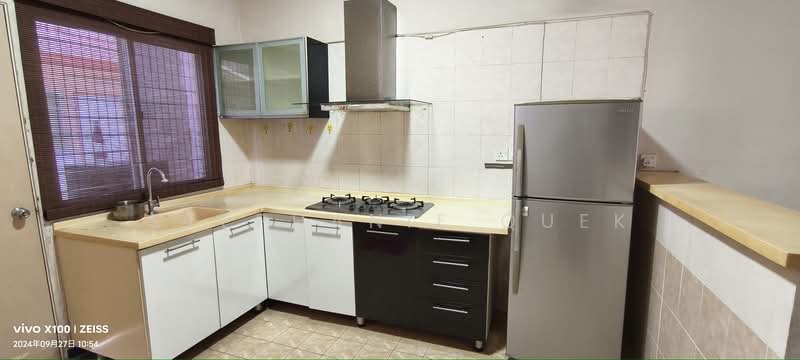 Rumah Teres untuk Disewa di Bandar Botanic (Klang) - Stephanie Quek - Kitchen - PropertyGuru.com.my