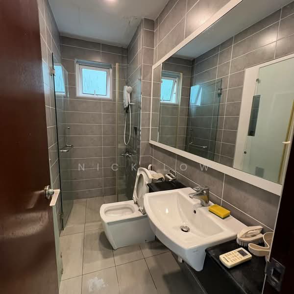 Kediaman Servis untuk Disewa di Paragon Residences @ Straits View - Nick Low - Bathroom - PropertyGuru.com.my
