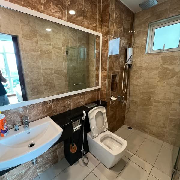 Kediaman Servis untuk Disewa di Paragon Residences @ Straits View - Nick Low - Bathroom - PropertyGuru.com.my