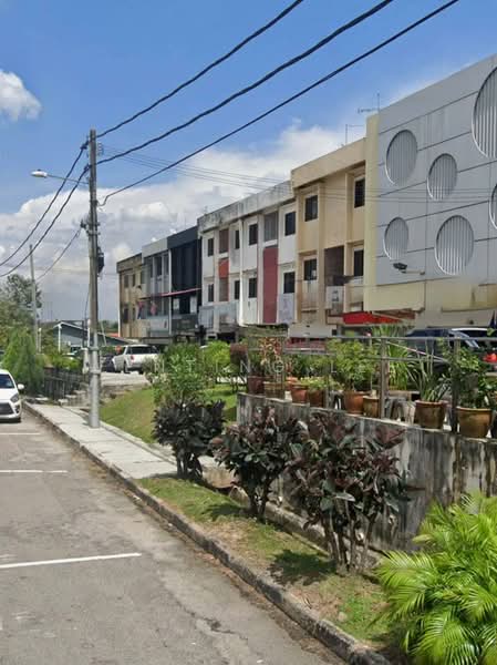 Shop for Rent in Taman Pelangi (Johor Bahru) - Wenting Lee - Exterior - PropertyGuru.com.my