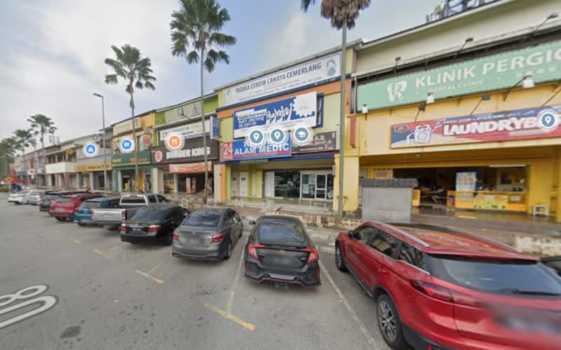 Shop for Rent in Bukit Jelutong (Shah Alam) - Bond Lee - Exterior - PropertyGuru.com.my