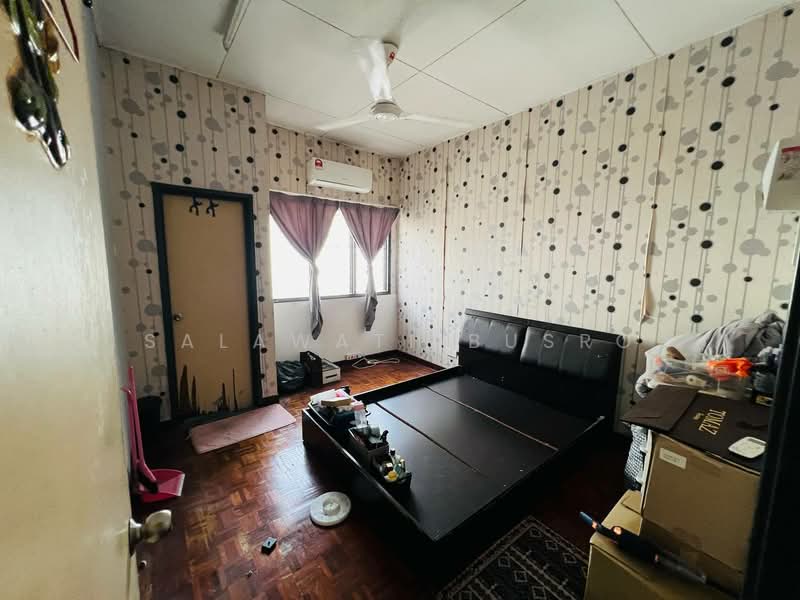 Rumah Teres untuk Dijual di Kota Kemuning (Shah Alam) - Salawati Busro - Bedroom - PropertyGuru.com.my