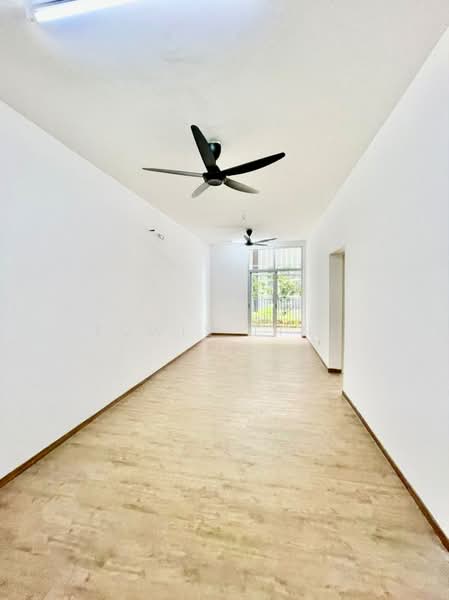 Kondominium untuk Disewa di Lakefront Homes - Luwis Ling - Interior - PropertyGuru.com.my
