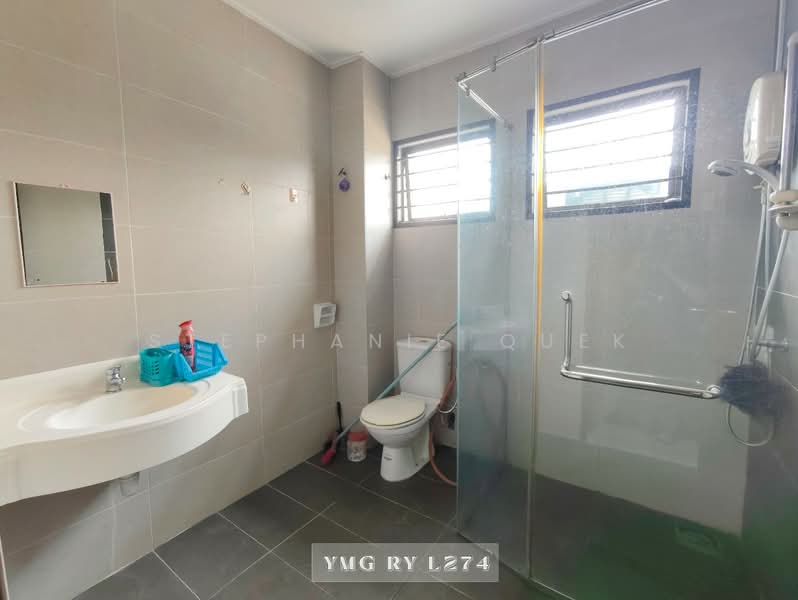 Rumah Teres untuk Disewa di Bandar Puteri Klang (Klang) - Stephanie Quek - Bathroom - PropertyGuru.com.my
