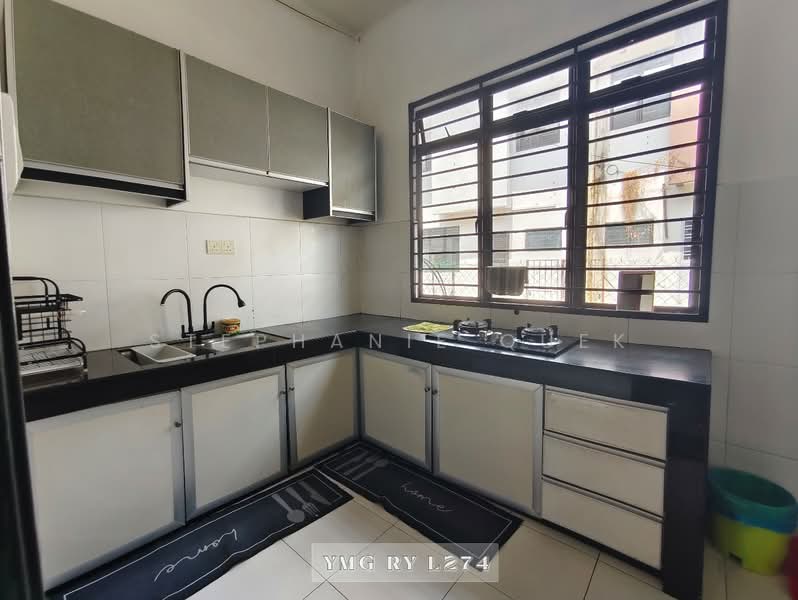 Rumah Teres untuk Disewa di Bandar Puteri Klang (Klang) - Stephanie Quek - Kitchen - PropertyGuru.com.my