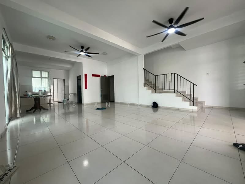 Rumah Kluster untuk Dijual di Taman Pulai Mutiara (Iskandar Puteri (Nusajaya)) - Sean Yeoh - Living Room - PropertyGuru.com.my