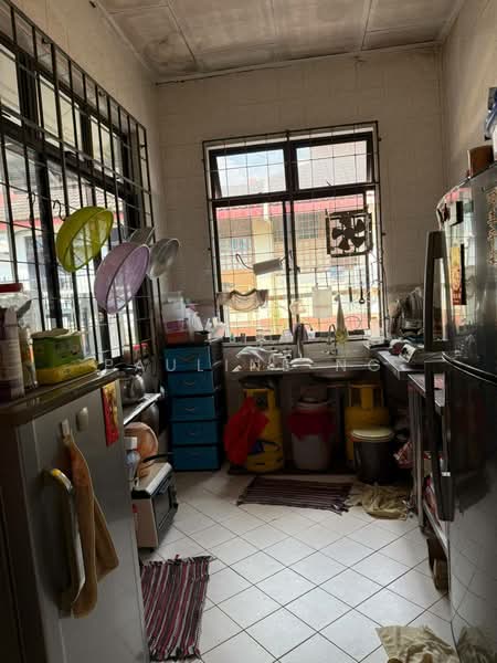 Rumah Teres 1-Tingkat untuk Dijual di Taman Daya (Johor Bahru) - Pauline Ng - Kitchen - PropertyGuru.com.my