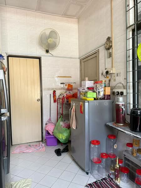 Rumah Teres 1-Tingkat untuk Dijual di Taman Daya (Johor Bahru) - Pauline Ng - Kitchen - PropertyGuru.com.my