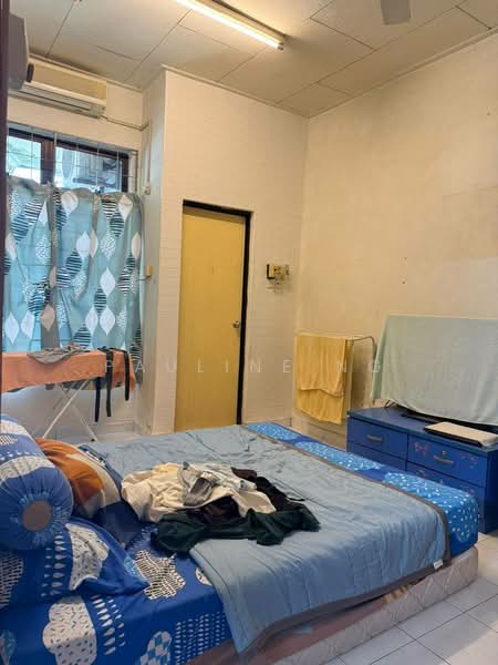 Rumah Teres 1-Tingkat untuk Dijual di Taman Daya (Johor Bahru) - Pauline Ng - Bedroom - PropertyGuru.com.my