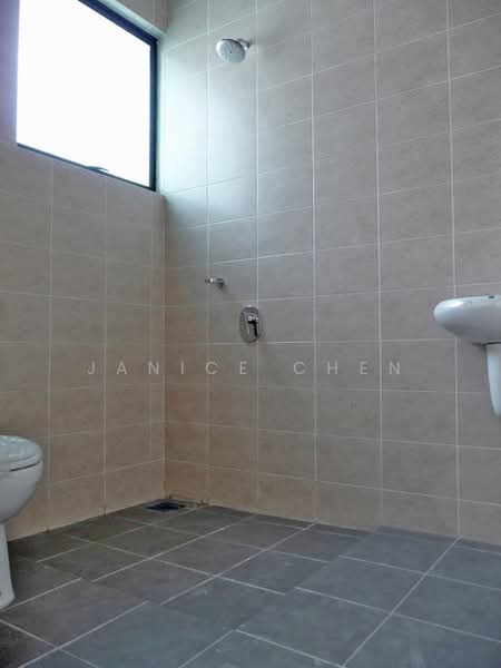 3-storey Terraced House for Sale in Kinrara Residence (Puchong) - Janice Chen - Bathroom - PropertyGuru.com.my