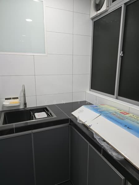 Service Residence for Sale at SkyLake Residence - Ivan Tan - Kitchen - PropertyGuru.com.my