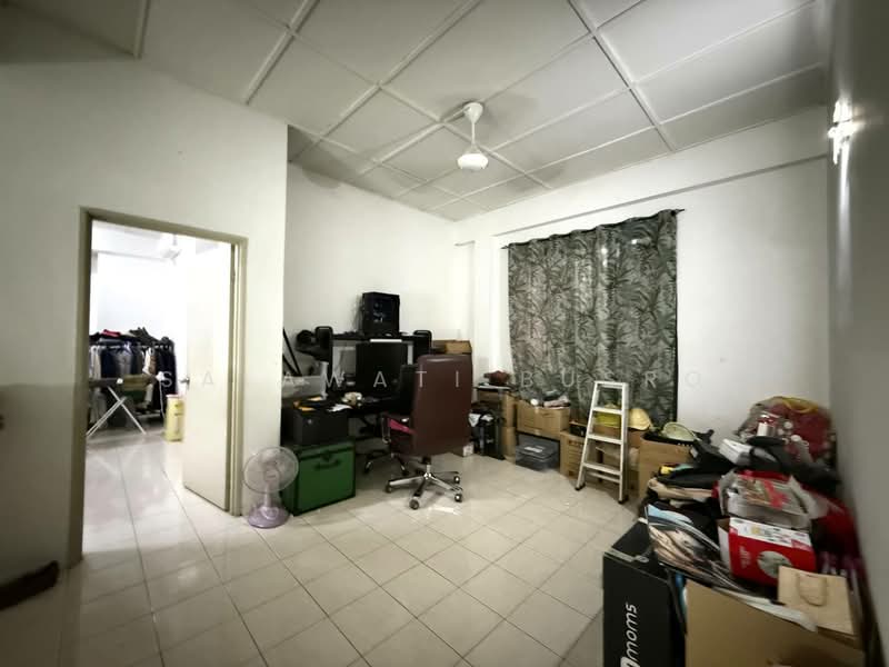 2-storey Terraced House for Sale in Alam Budiman (Shah Alam) - Salawati Busro - Study - PropertyGuru.com.my