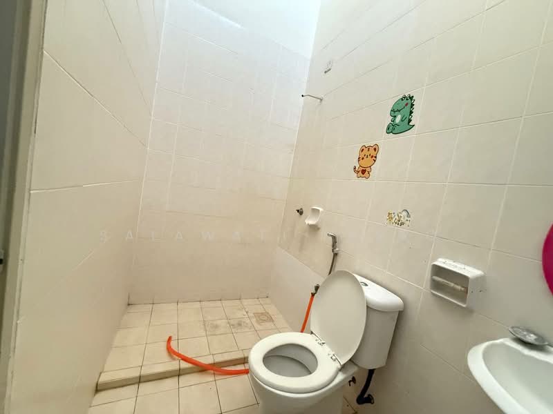 2-storey Terraced House for Sale in Alam Budiman (Shah Alam) - Salawati Busro - Bathroom - PropertyGuru.com.my