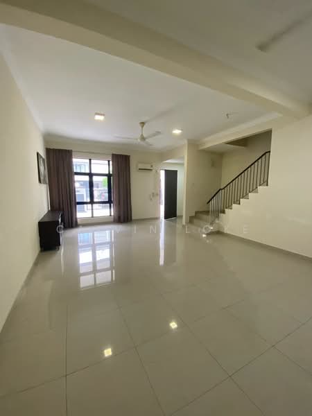 Rumah Teres untuk Disewa di Bangi (Selangor) - Calvin Loke - Living Room - PropertyGuru.com.my