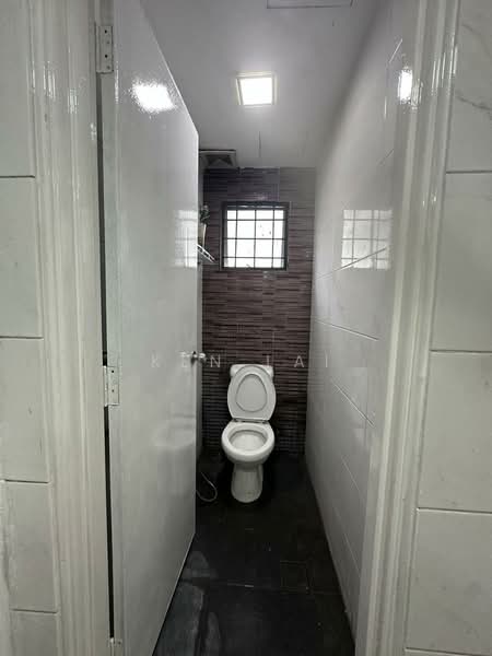 Kedai untuk Dijual di One Sierra (Selayang) - Ken Lai - Bathroom - PropertyGuru.com.my