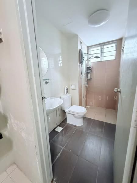 Condominium for Rent at Mutiara Anggerik - Noor Zalifa Binti Zakaria - Bathroom - PropertyGuru.com.my