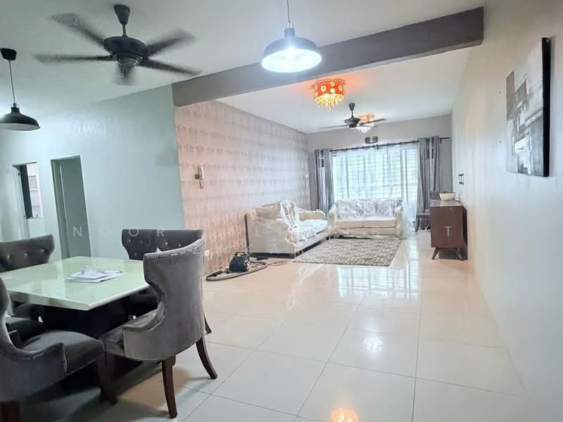 Condominium for Rent at Mutiara Anggerik - Noor Zalifa Binti Zakaria - Living Room - PropertyGuru.com.my
