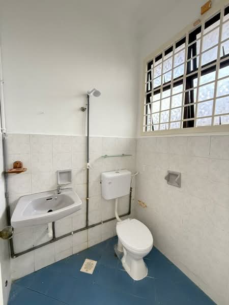 2-storey Terraced House for Sale in Taman Desa Cemerlang (Ulu Tiram) - Jaslyn Tan - Bathroom - PropertyGuru.com.my