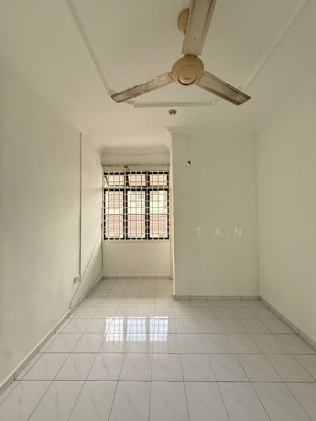 2-storey Terraced House for Sale in Taman Desa Cemerlang (Ulu Tiram) - Jaslyn Tan - Interior - PropertyGuru.com.my