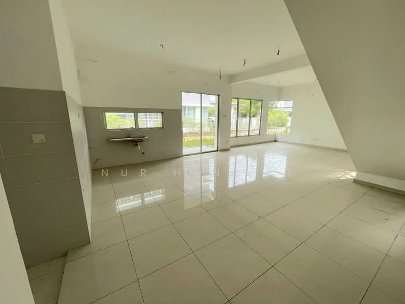 Semi-Detached House for Sale in Bandar Seri Coalfields (Sungai Buloh) - Nur Hanizah - PropertyGuru.com.my