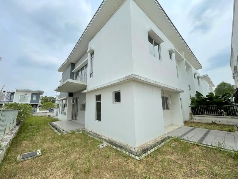 Semi-Detached House for Sale in Bandar Seri Coalfields (Sungai Buloh) - Nur Hanizah - PropertyGuru.com.my