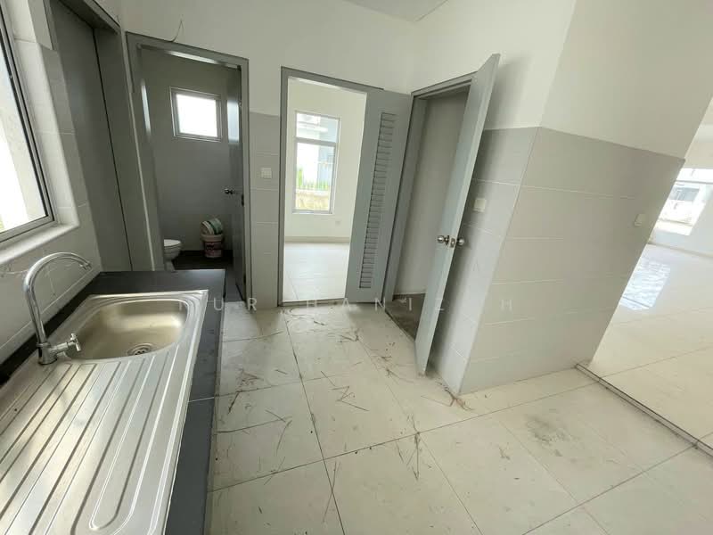 Semi-Detached House for Sale in Bandar Seri Coalfields (Sungai Buloh) - Nur Hanizah - PropertyGuru.com.my