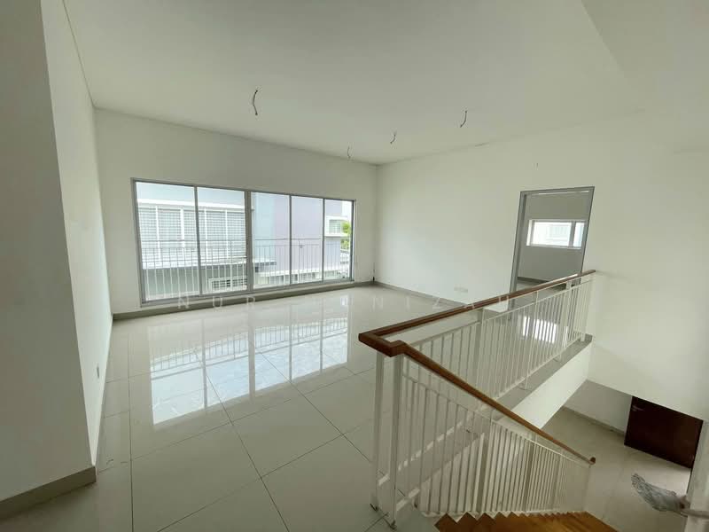 Semi-Detached House for Sale in Bandar Seri Coalfields (Sungai Buloh) - Nur Hanizah - PropertyGuru.com.my