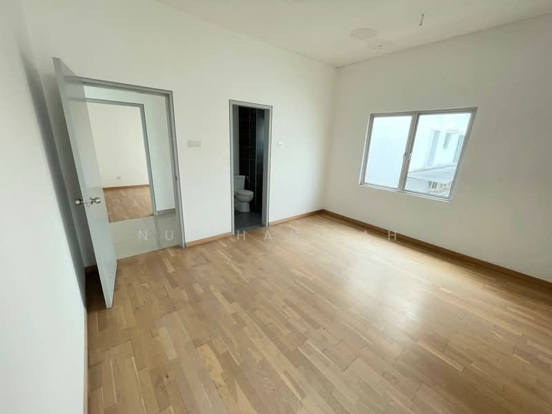 Semi-Detached House for Sale in Bandar Seri Coalfields (Sungai Buloh) - Nur Hanizah - PropertyGuru.com.my