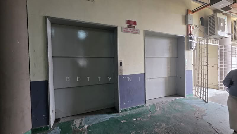 Factory for Sale in Jalan Klang Lama (Old Klang Road) (Kuala Lumpur) - Betty Ning - Corridor - PropertyGuru.com.my