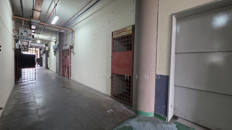 Factory for Sale in Jalan Klang Lama (Old Klang Road) (Kuala Lumpur) - Betty Ning - Corridor - PropertyGuru.com.my