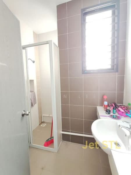 Rumah Teres 2-Tingkat untuk Dijual di Setia Alam (Selangor) - Alwin Lee - Bathroom - PropertyGuru.com.my