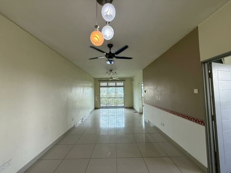 Apartment for Sale at East Bay (Seri Bayan) - Jaslyn Tan - Living Room - PropertyGuru.com.my