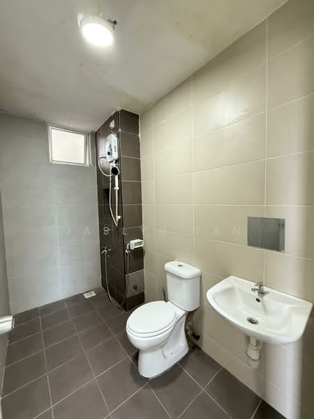 Apartment for Sale at East Bay (Seri Bayan) - Jaslyn Tan - Bathroom - PropertyGuru.com.my